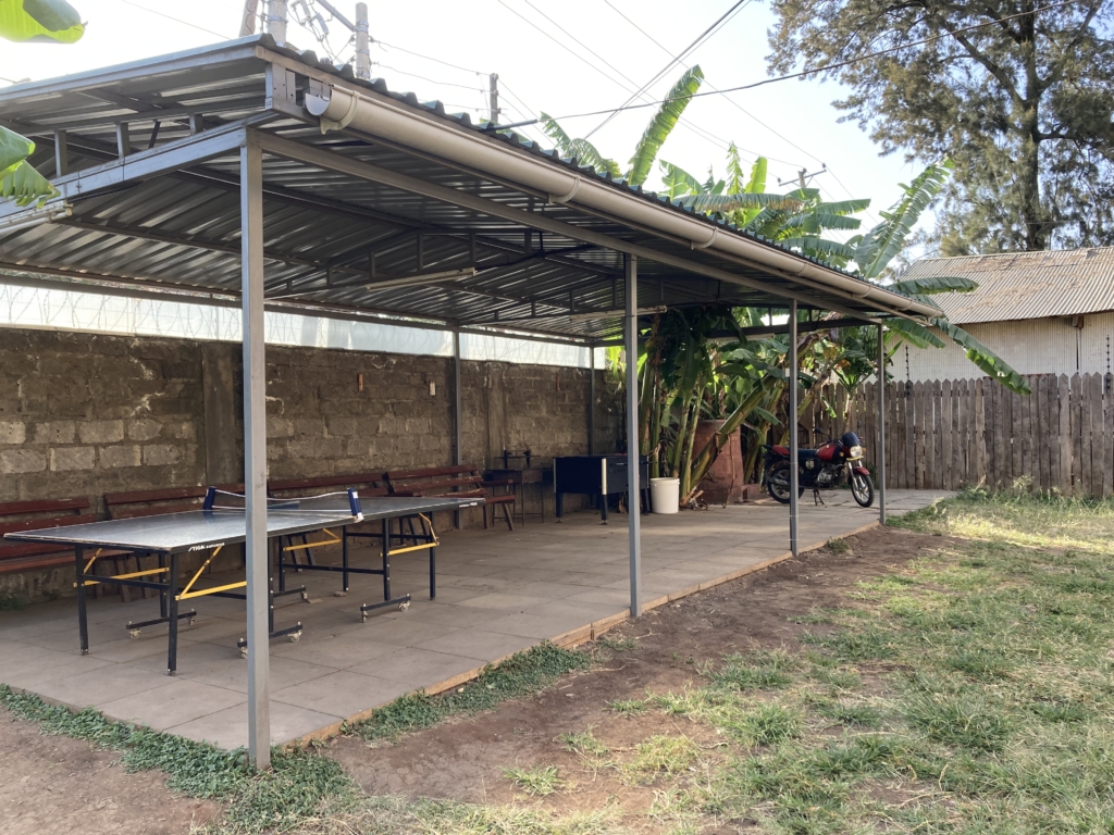 ケニアの語学学校の庭