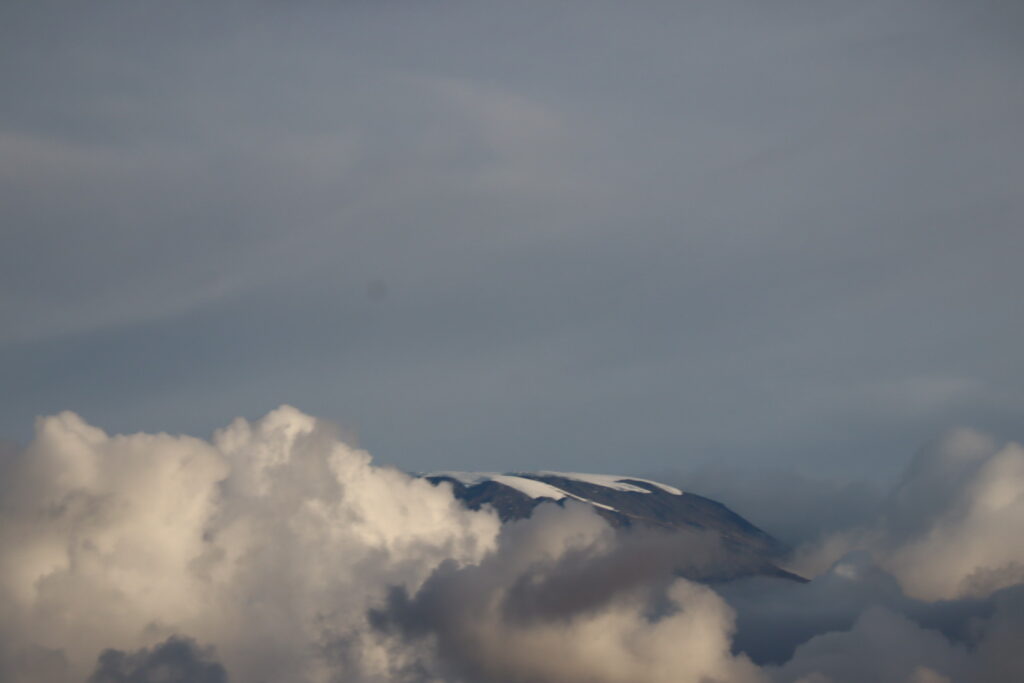 キリマンジャロ山の頂上の景色