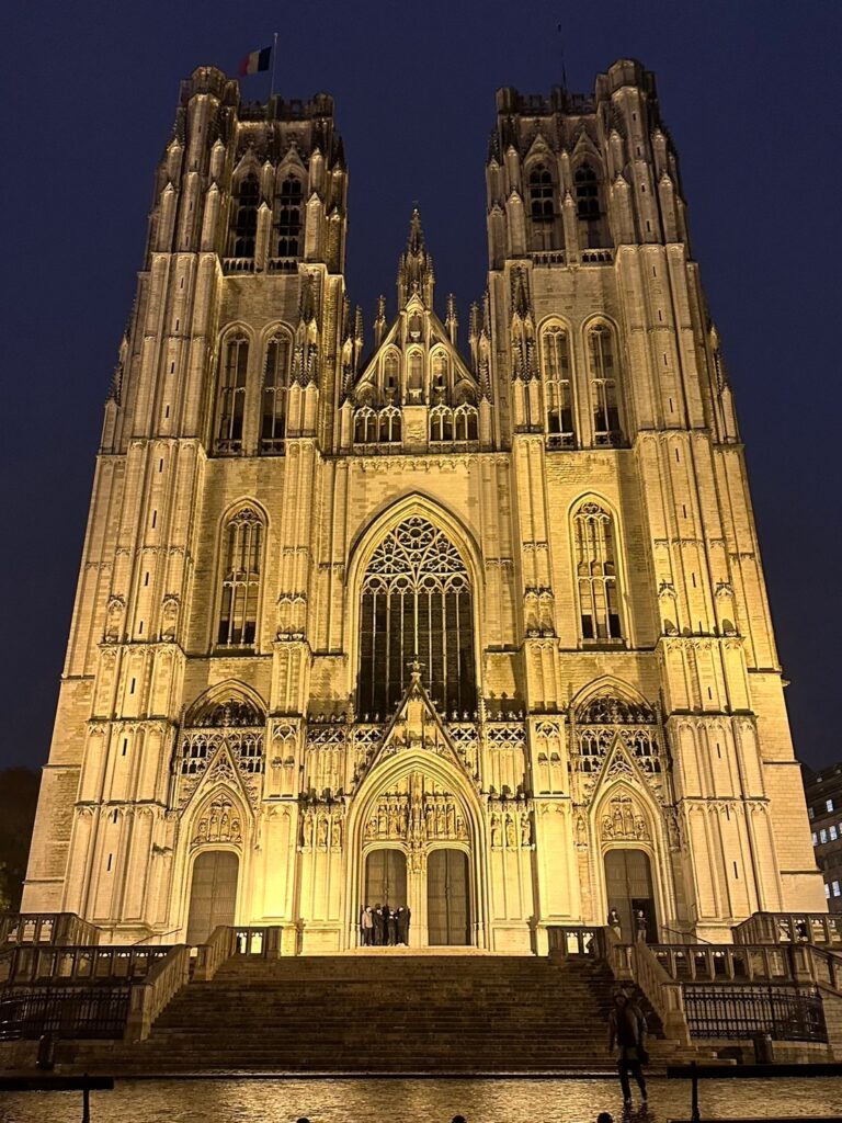 サン・ミッシェル大聖堂(Cathédrale Saints-Michel-et-Gudule, Bruxelles)