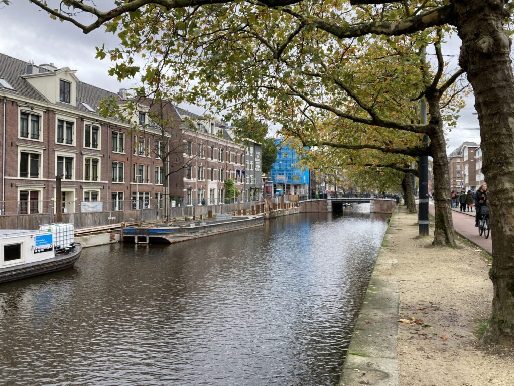 オランダのアムステルダムの街並み