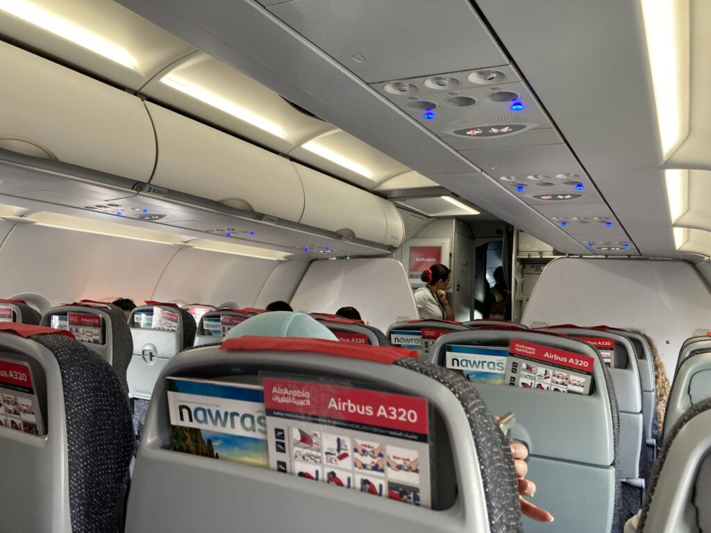 AirArabiaの飛行機内