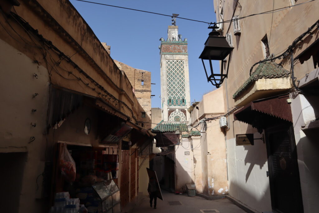 迷宮から見えるQarawiyin Mosque