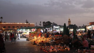 フナ広場の夜の景観