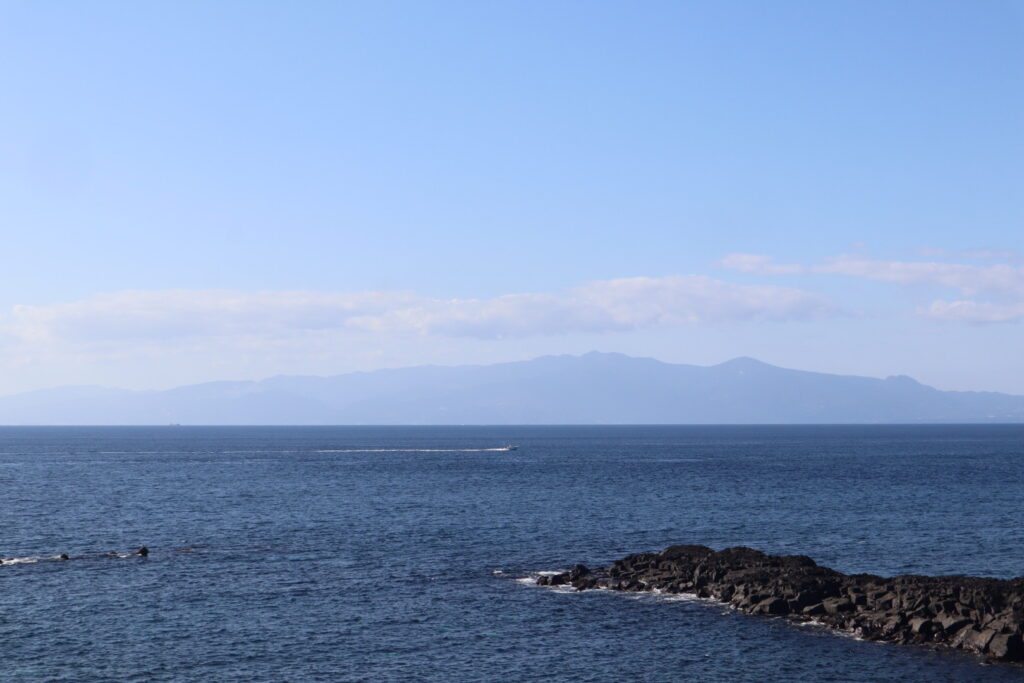 伊豆大島から見える大海原