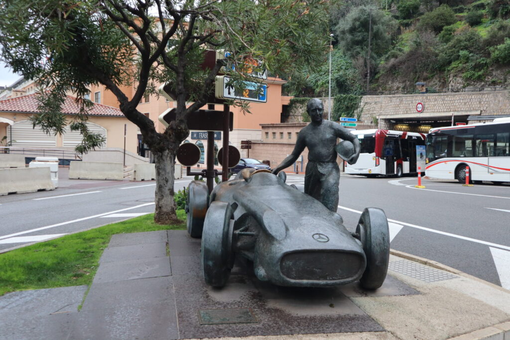 Juan Manuel Fangio Statue
