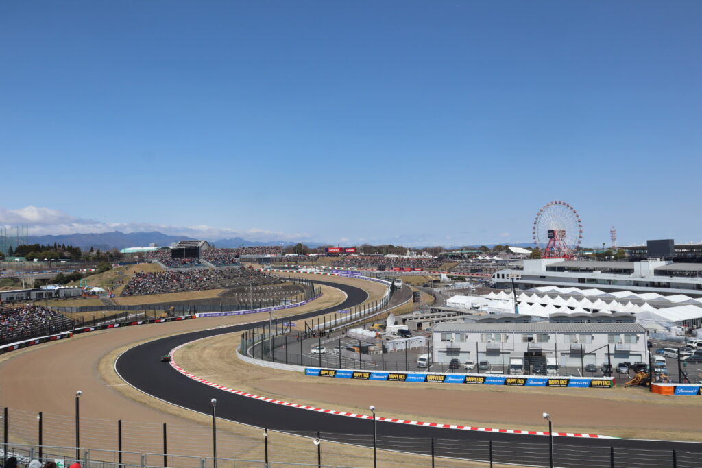 鈴鹿サーキットD席からの眺め