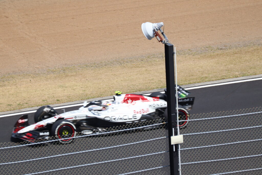 レッドブル角田のクルマ