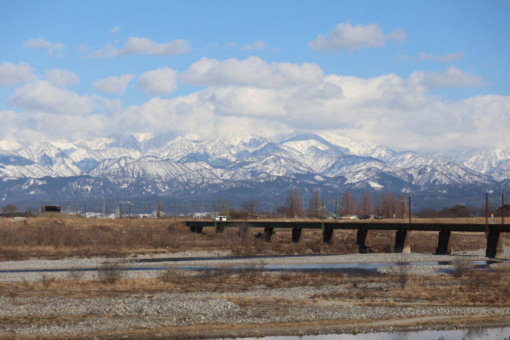 立山連峰の景色