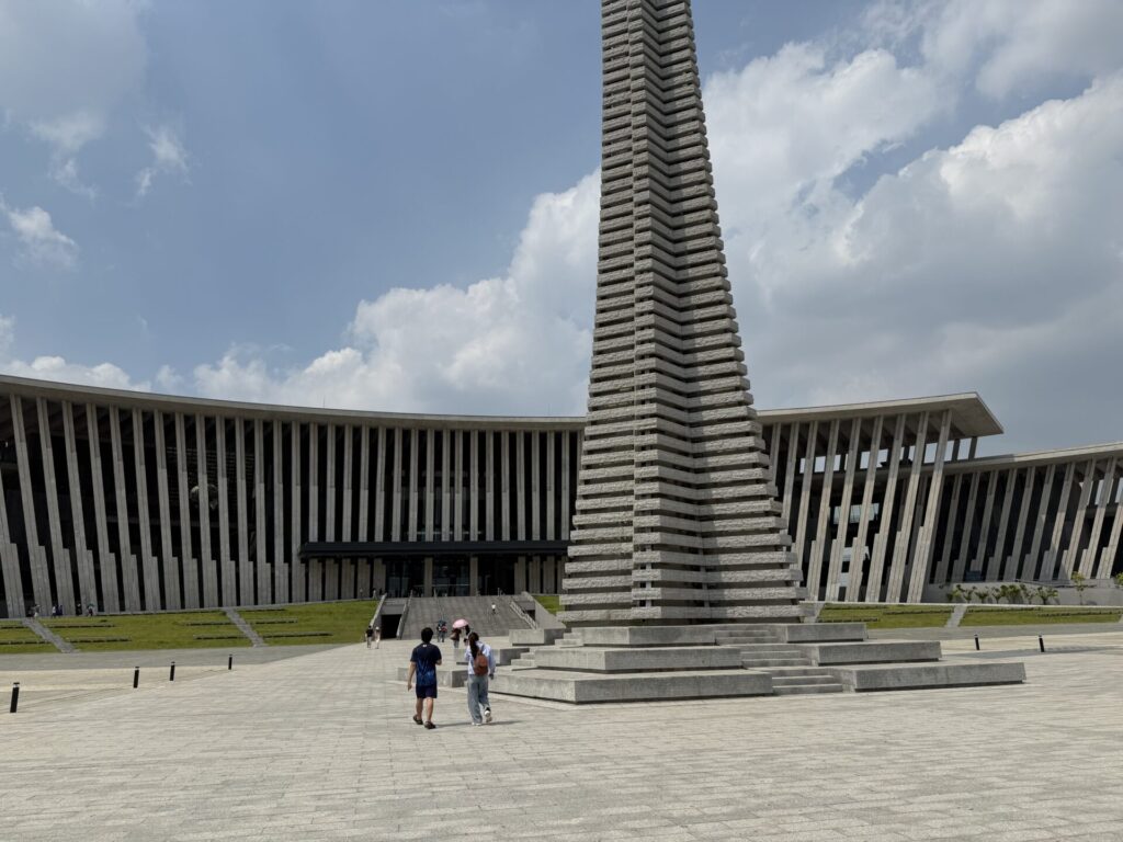 ベトナム軍事歴史博物館の広場