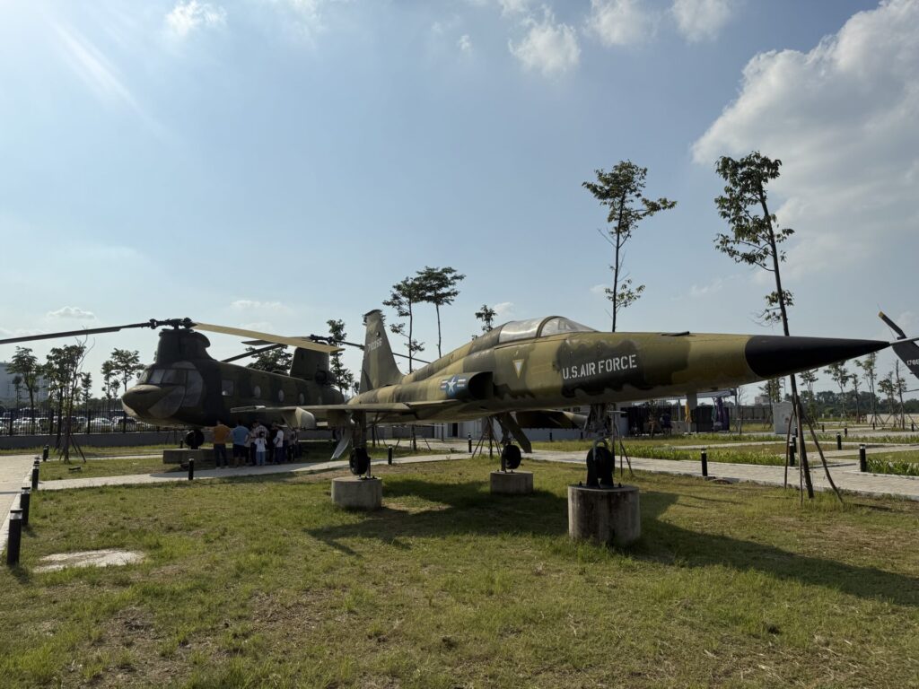 ベトナム軍事歴史博物館の戦闘機