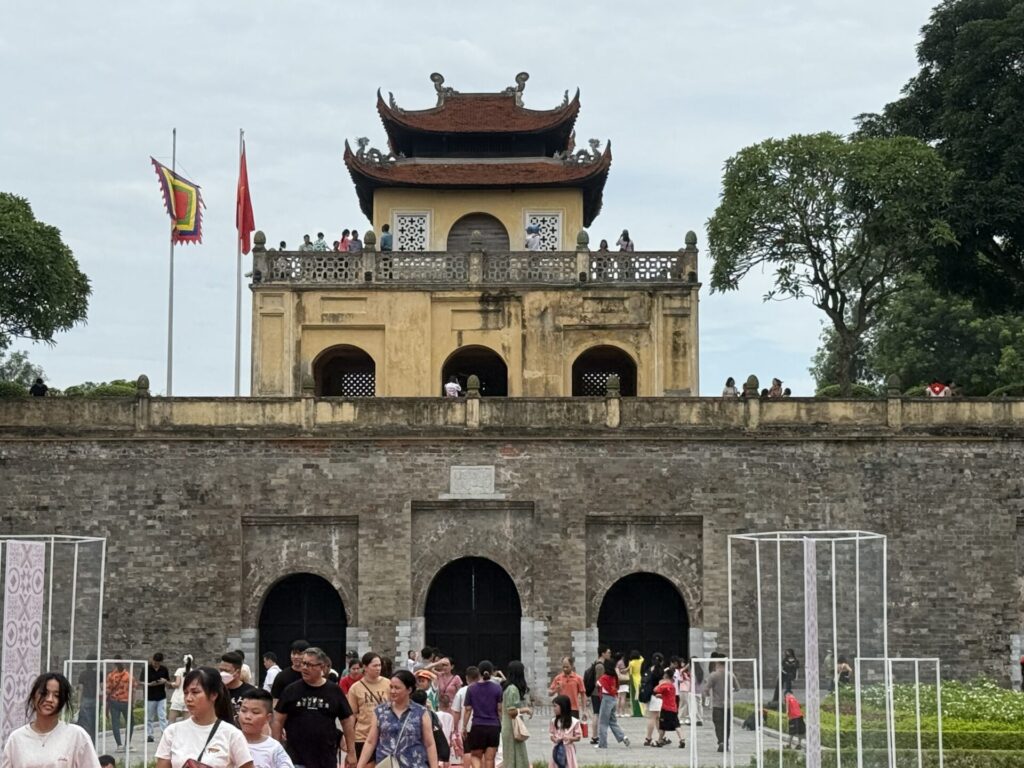 タンロン城の塔