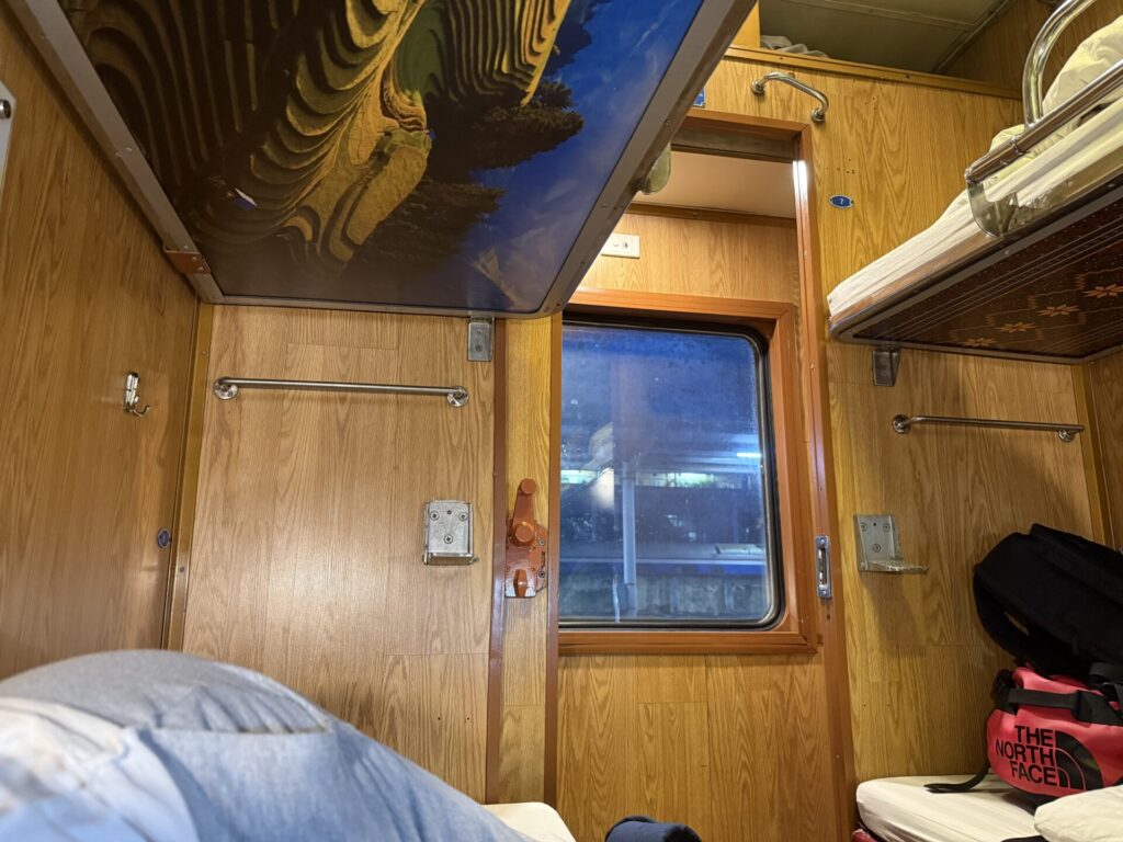 ラオカイまでの寝台列車の中