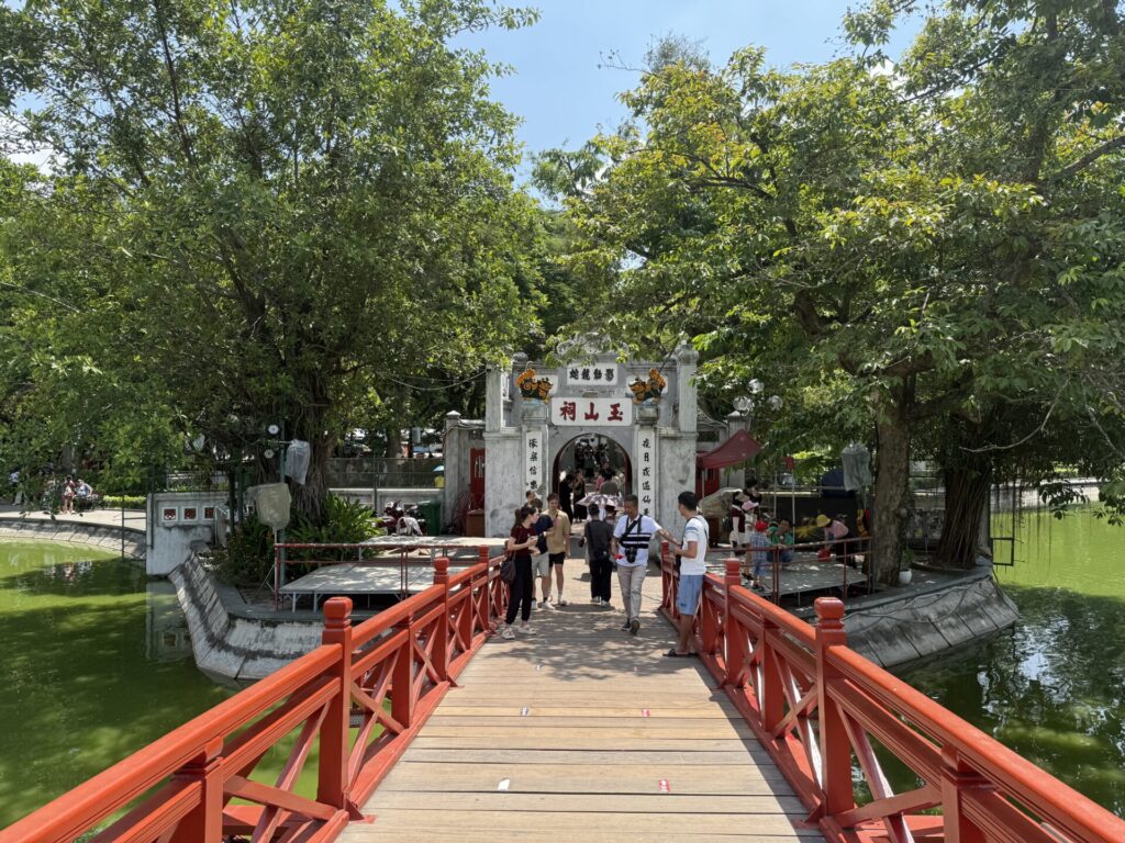 Ngoc Son Temple