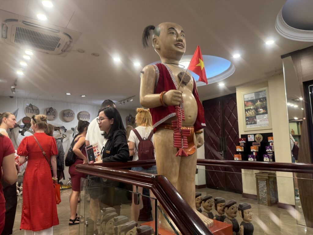 タンロン水上人形劇場