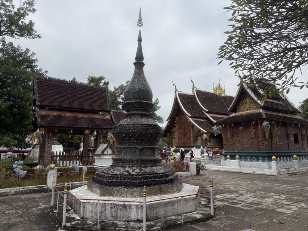 ワット・シェントーンの内部