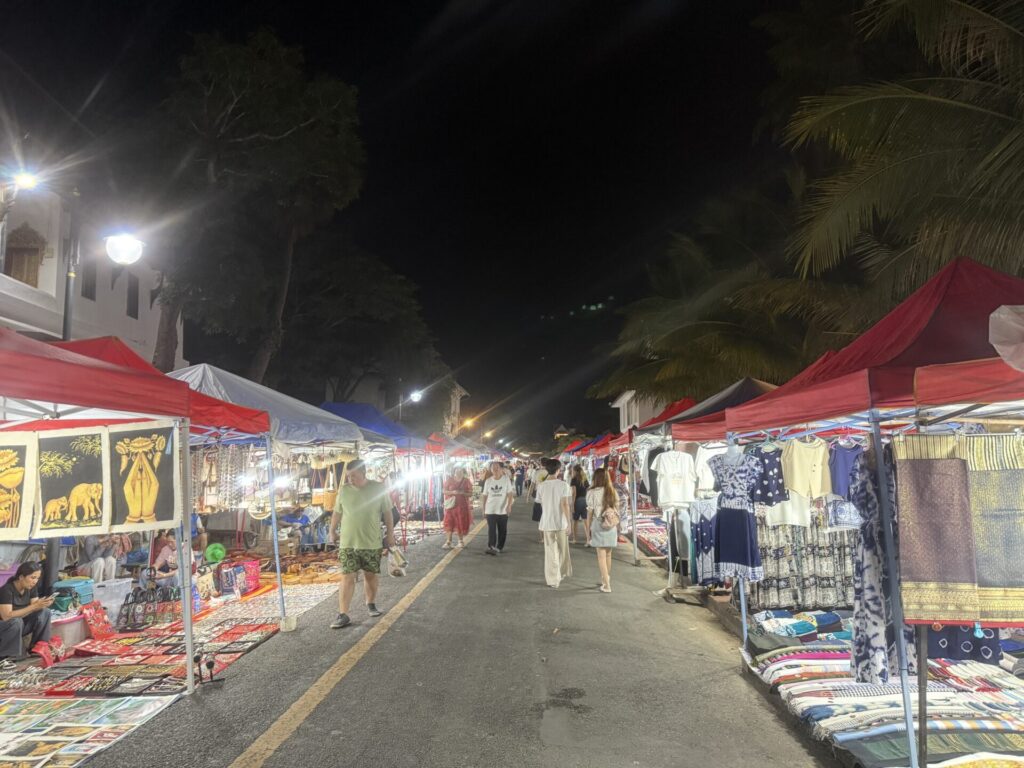 ルアンパバーンのナイトマーケット