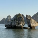 ハロン湾のトロンマイ岩