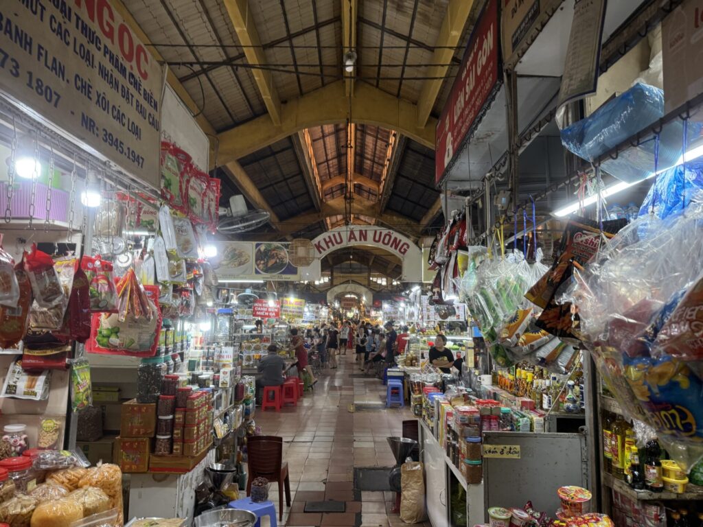 ベンタイン市場の様子