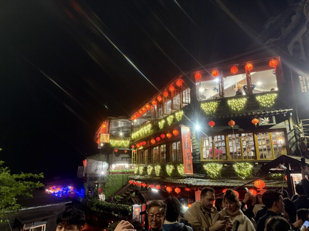 夜の九份の景色