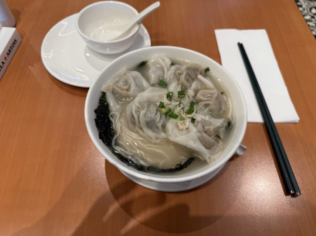 香港のワンタンメン
