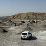 ゴブスタンの泥山
